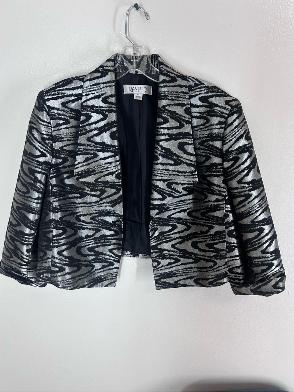 Vintage Kasper Silver & Black Metallic Zebra Print Cropped Blazer Jacket Size 14
